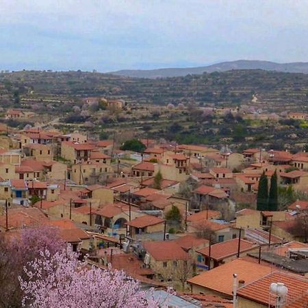 Lofou Traditional Stone House Экстерьер фото