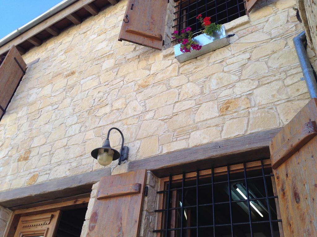 Lofou Traditional Stone House Экстерьер фото