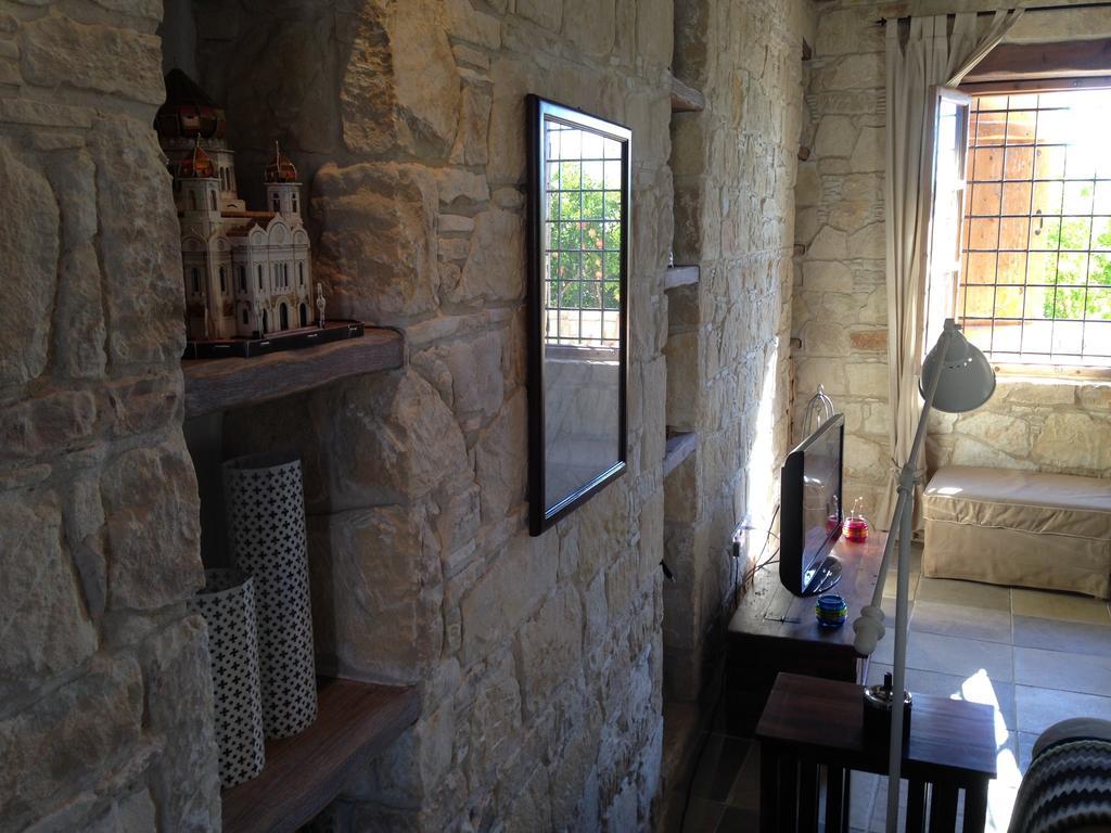 Lofou Traditional Stone House Экстерьер фото