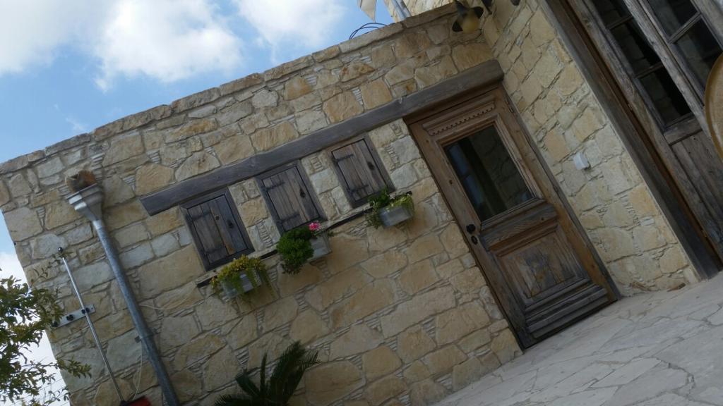 Lofou Traditional Stone House Экстерьер фото
